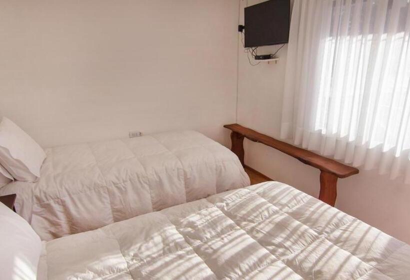 膳宿费 Hostal Almares