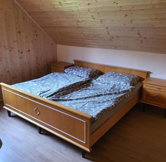 پانسیون Koča Goška Ravan