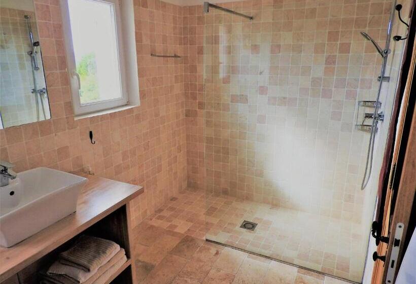 Пансион Le Mas De L Escaillon