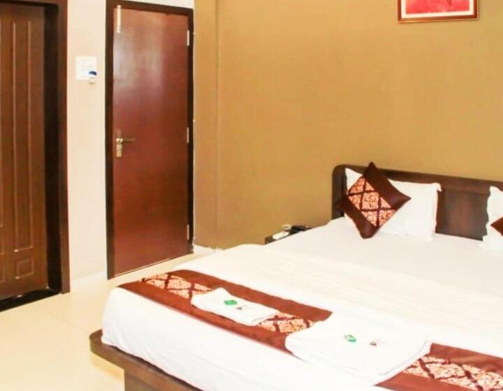 פנסיון Little Nest