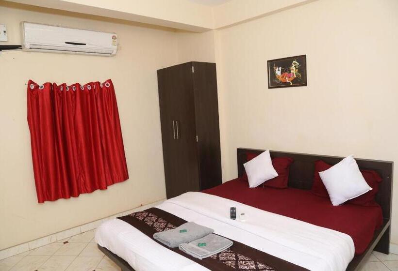 פנסיון Little Nest