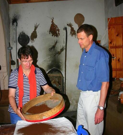 ペンション Nitovikla Hotel & Cave Restaurant & Pool An Authentic Local Experience !