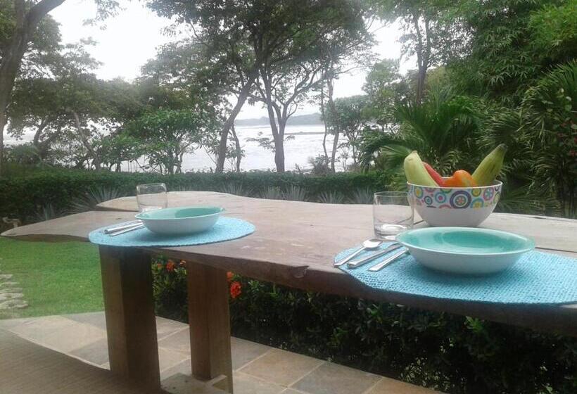 펜션 Oceanfront Gem At La Joya De Lagarto