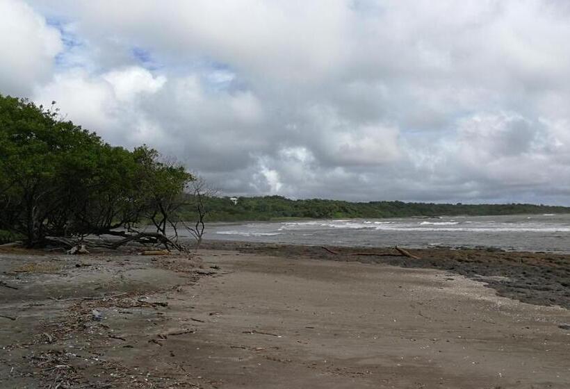 펜션 Oceanfront Gem At La Joya De Lagarto