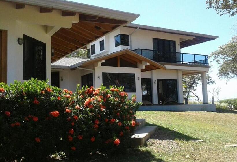 بنسيون Oceanfront Gem At La Joya De Lagarto