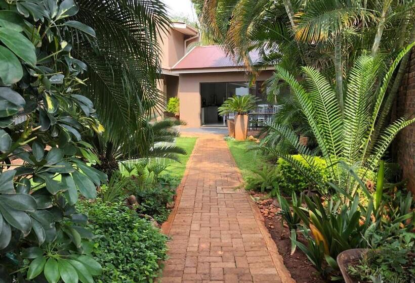 ペンション Odelia Guest House