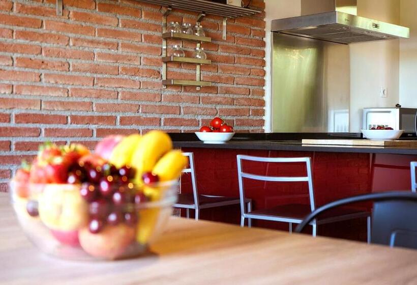 펜션 Only Women Guest House   Villa De La Comunidad Internacional De La Mujer