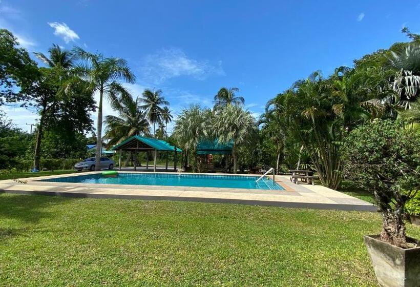 פנסיון Palm Gardens Resort, Bang Saphan