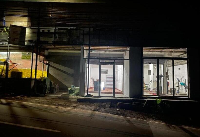 بنسيون Rahangala Edge