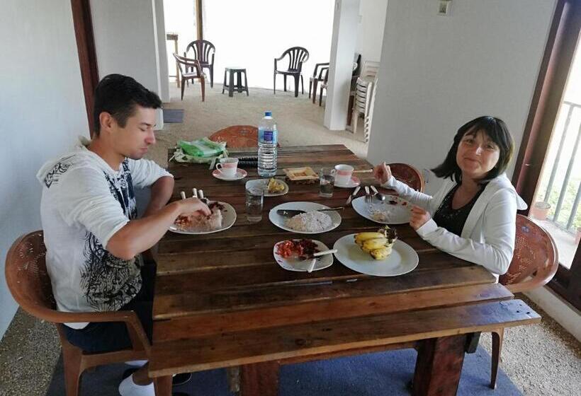 بنسيون Rahangala Edge