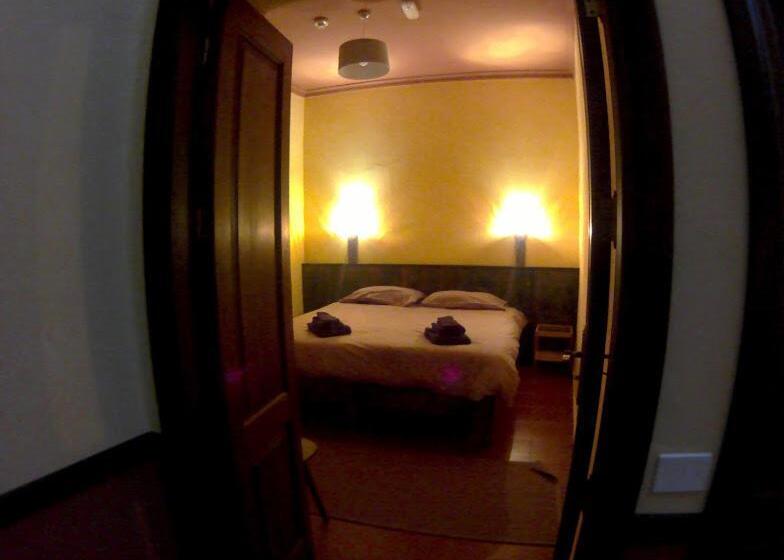 ペンション Refugio El Hornillo