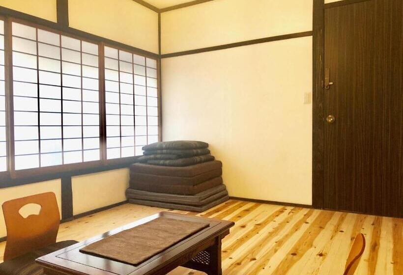 پانسیون Shikkuinoyado Tenjin