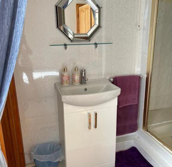 ペンション Single With En Suite And Kitchen