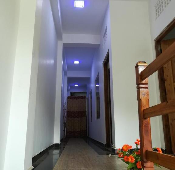 بنسيون The Peak Residence