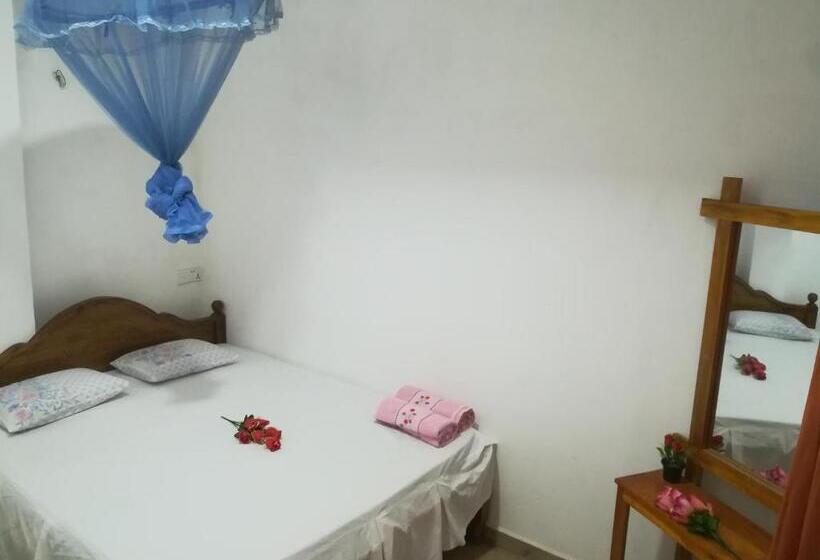 بنسيون The Peak Residence