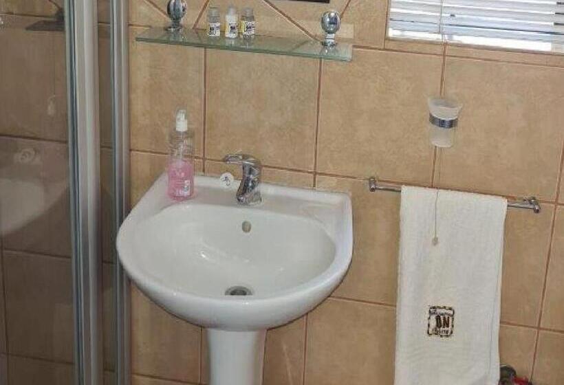 펜션 The Venue And Guestrooms On Site