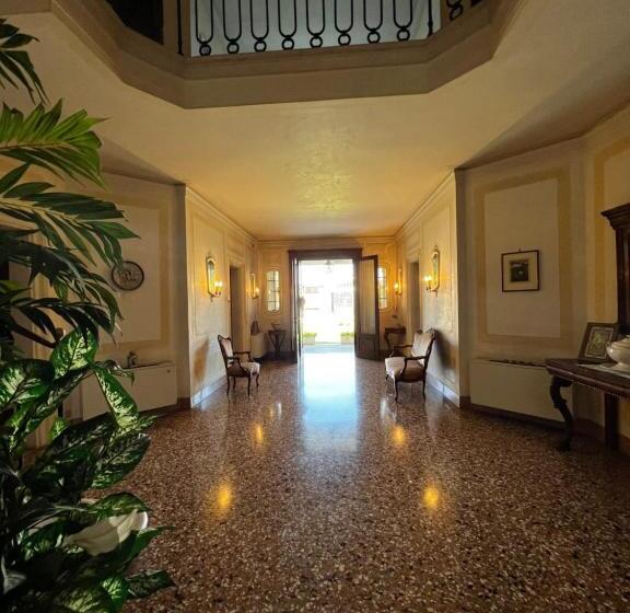 بنسيون Villa Carla   Camera King Superior