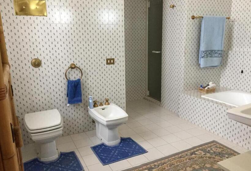 بنسيون Villa Carla   Camera King Superior