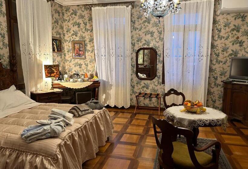 بنسيون Villa Carla   Camera King Superior