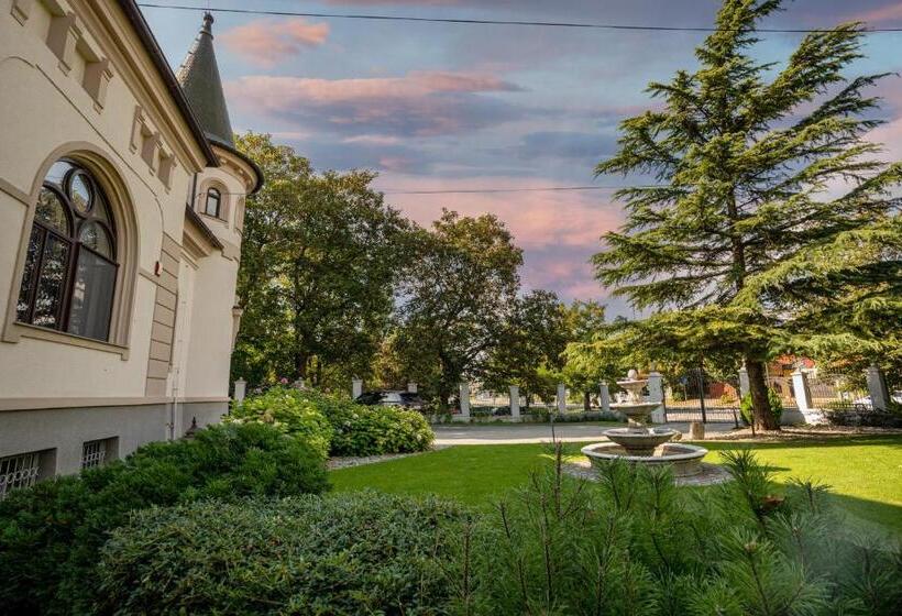 膳宿费 Villa Park