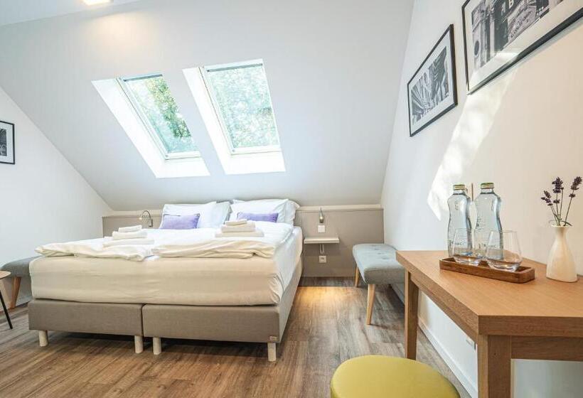 膳宿费 Villa Park