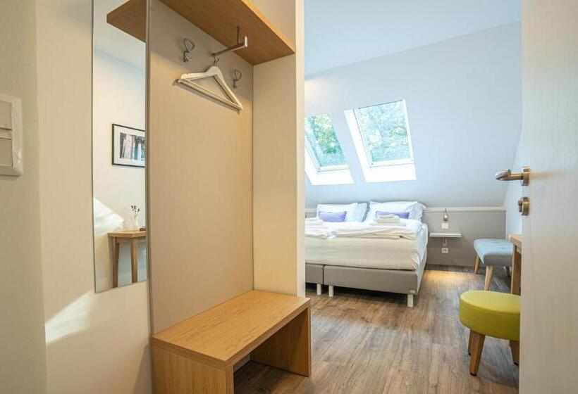 膳宿费 Villa Park