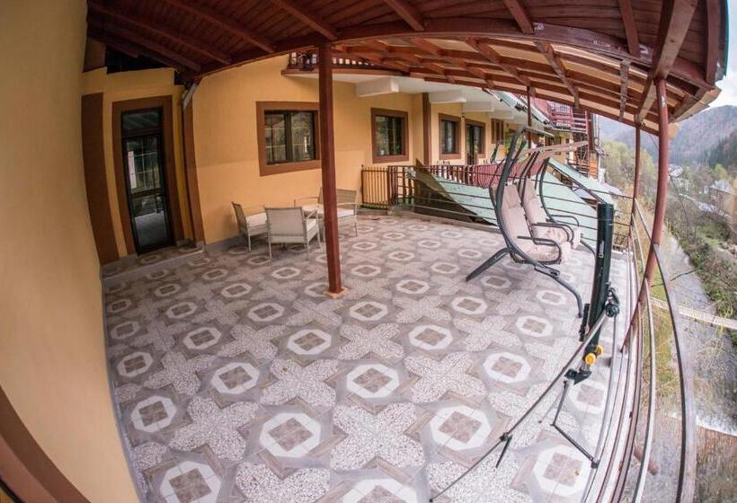 Pensiunea Dalia Voineasa