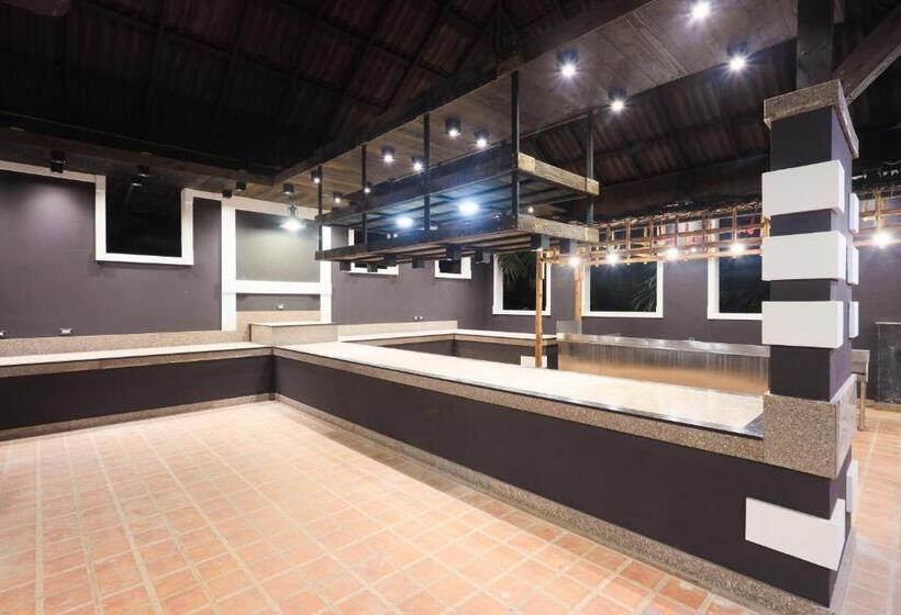 אתר נופש 3z Pool Villa And