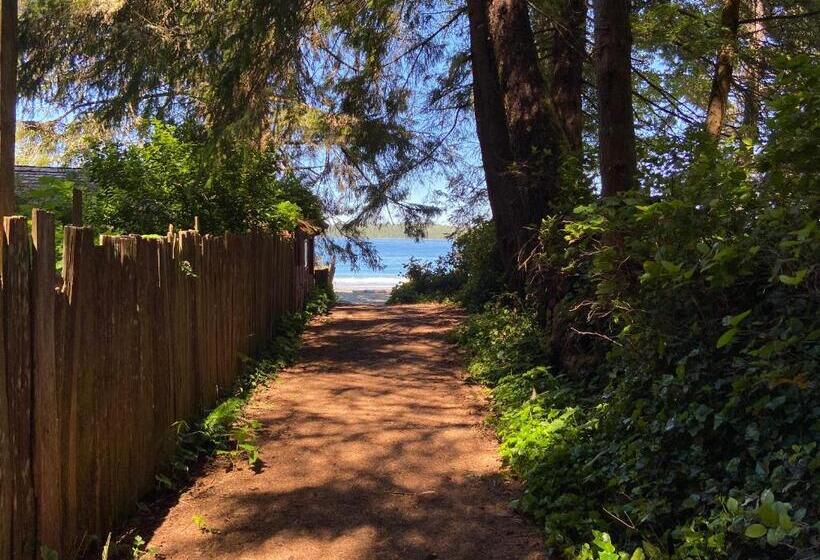 Курорт Woods End Landing