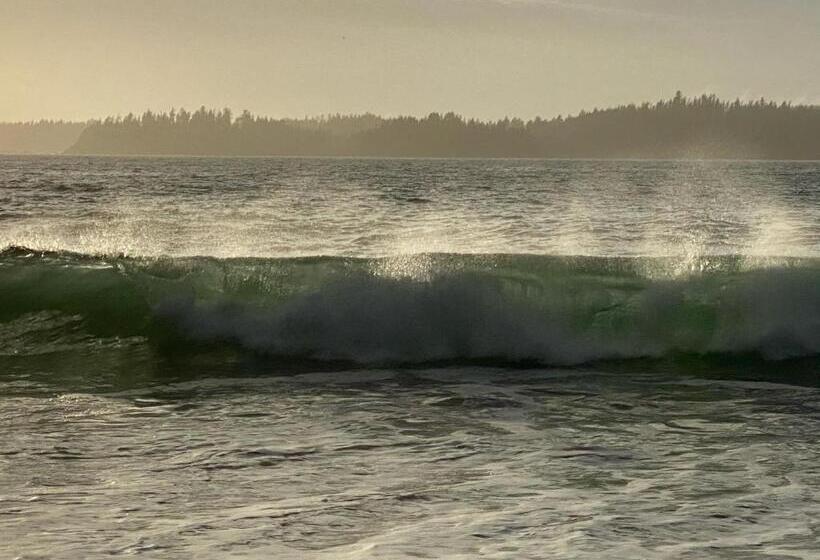 Курорт Woods End Landing