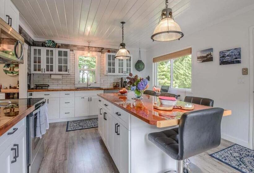 Курорт Woods End Landing