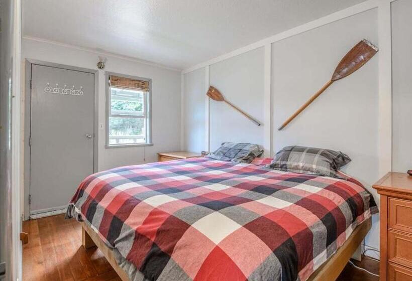 Курорт Woods End Landing