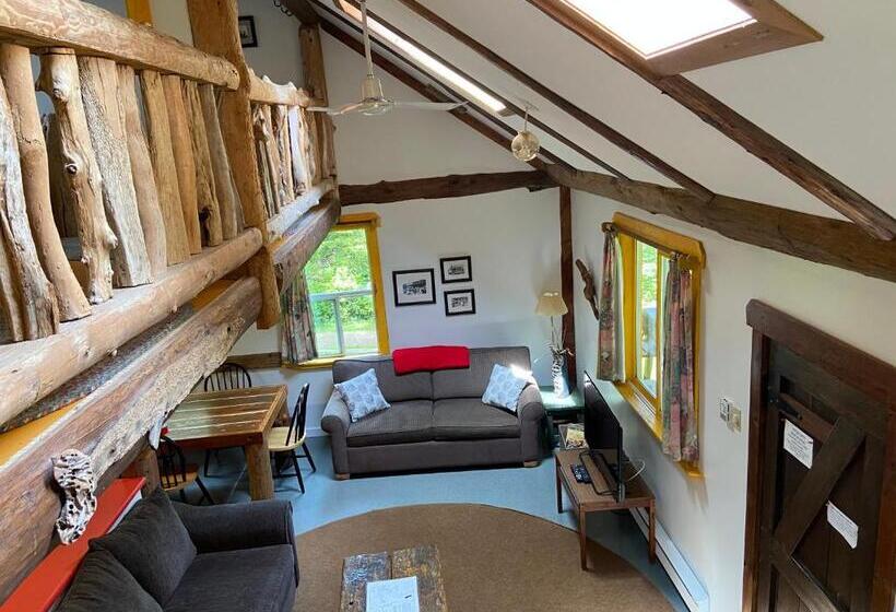 Курорт Woods End Landing