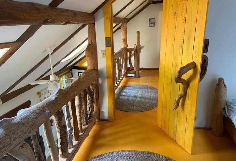 Курорт Woods End Landing