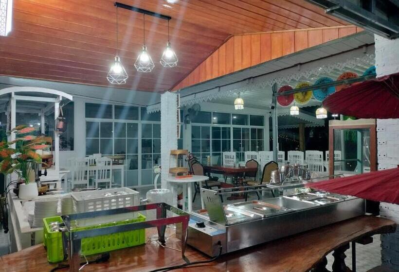 אתר נופש Moat View