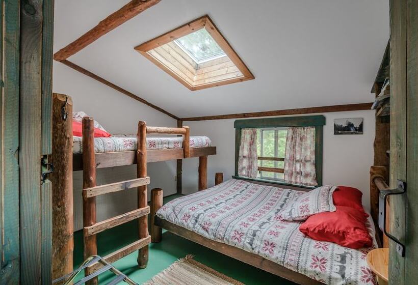 Курорт Woods End Landing