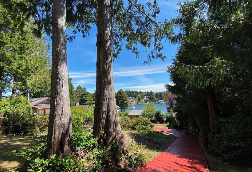 Курорт Woods End Landing