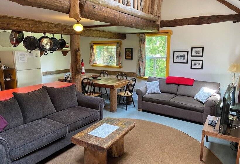 Курорт Woods End Landing