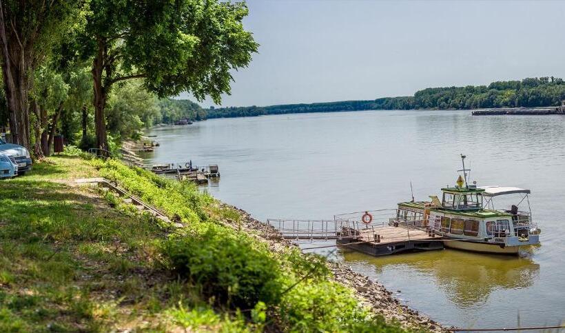 Sziget Hotel Veránka