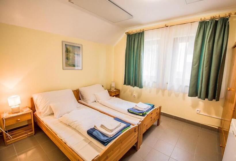 Sziget Hotel Veránka