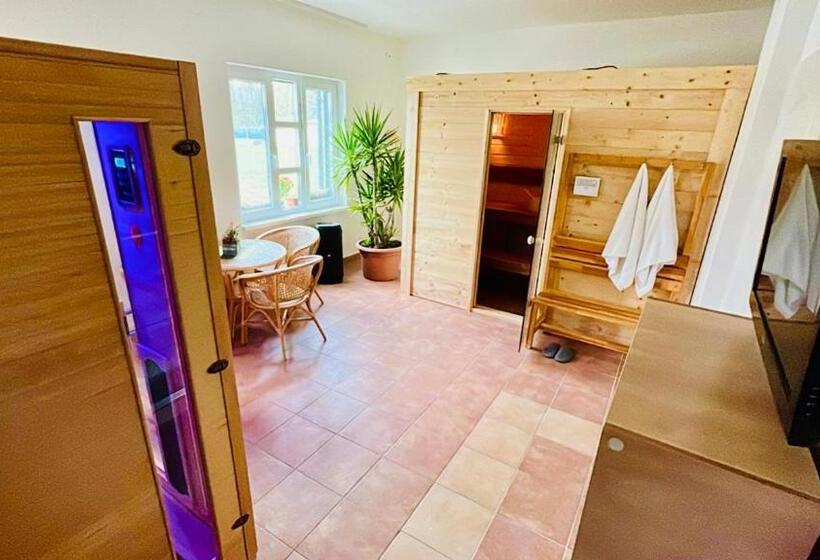 Sziget Hotel Veránka