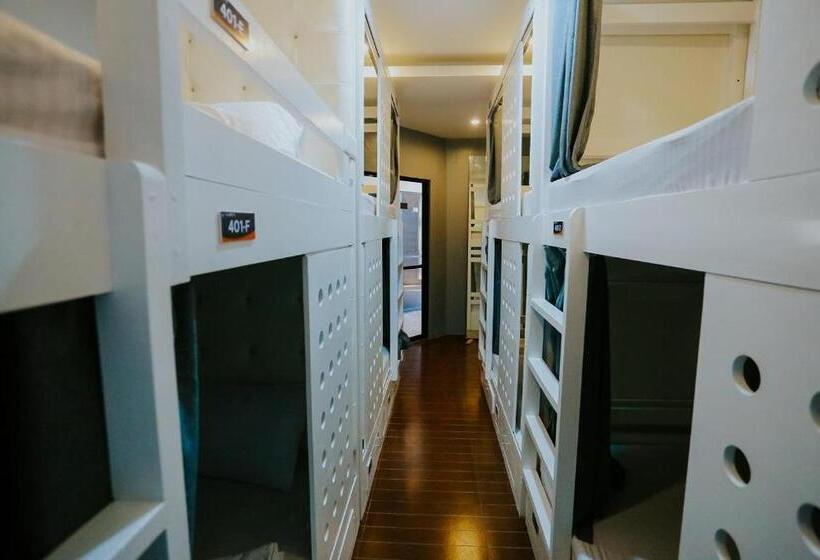 Viajeros Hostel Boracay