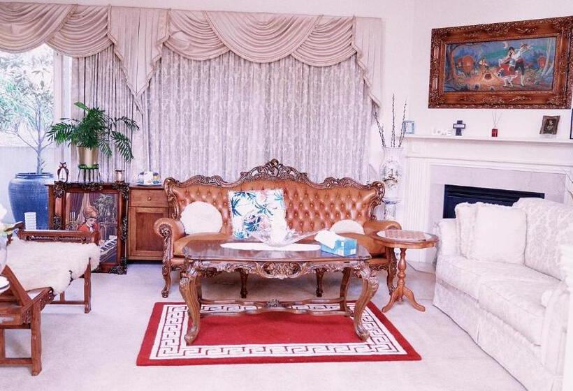 فندق صغير 6 Bdrs Villa With Pool & Tennis Court