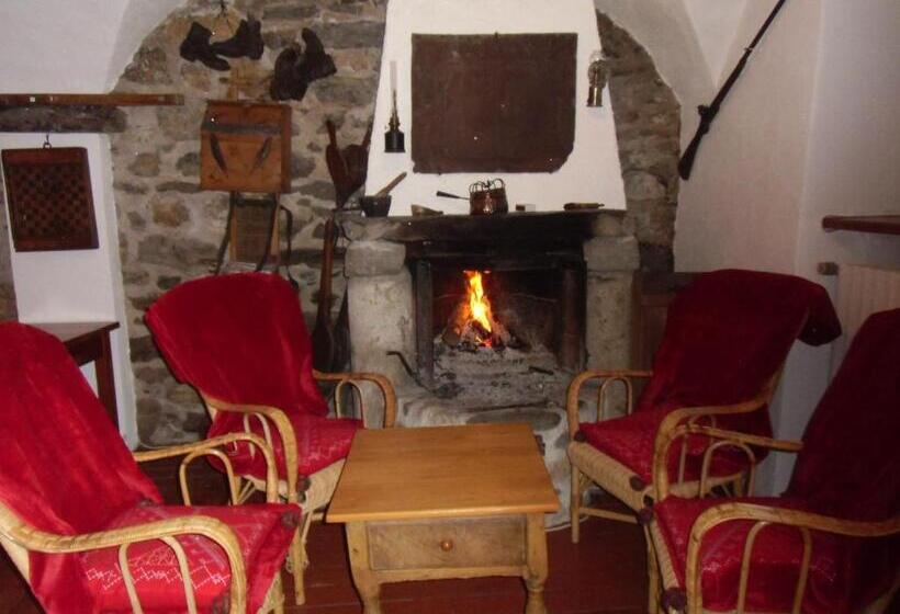 호스텔 Auberge Aux 3 Frenes