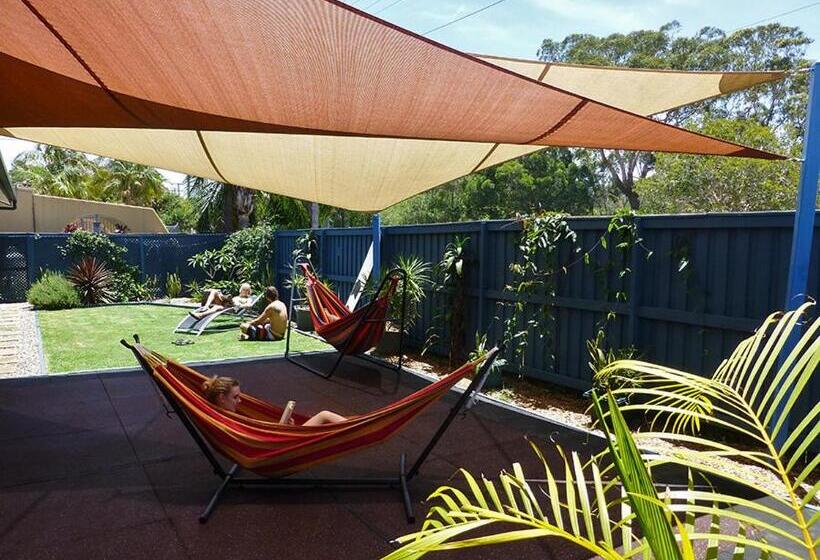 هاستل Aussitel Backpackers