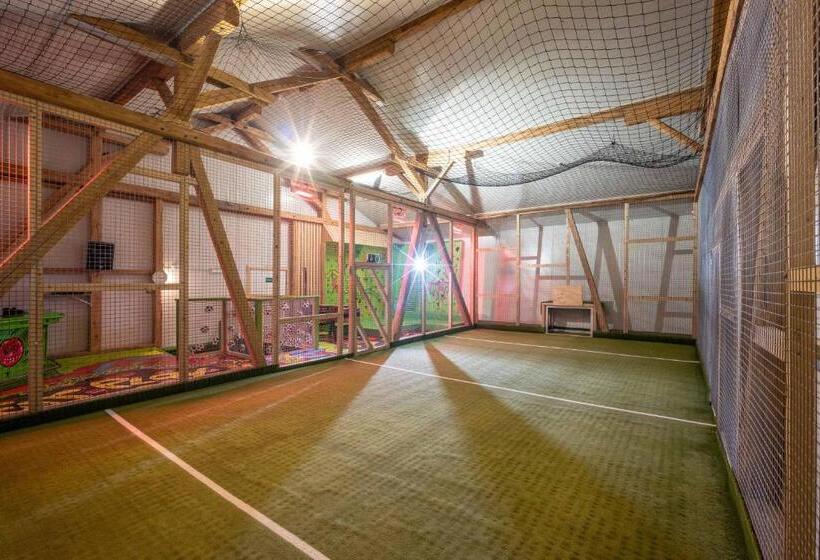 Общежитие Berghütte Burgweghof Jugendgästehaus