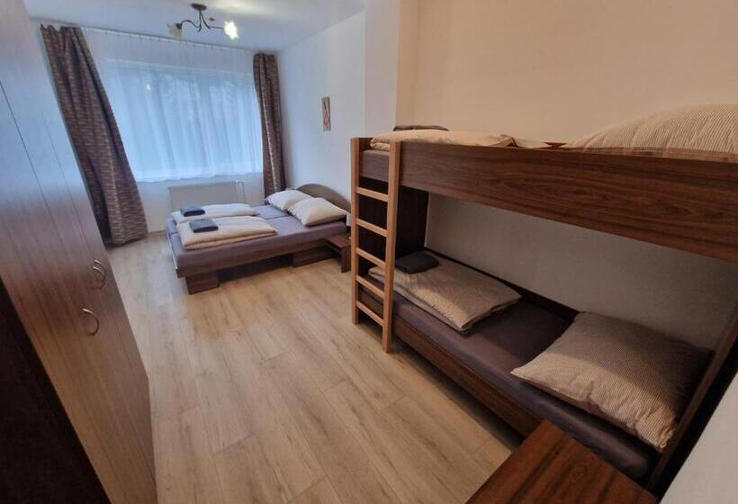 هاستل Dom Horskej Služby