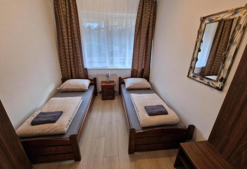 هاستل Dom Horskej Služby