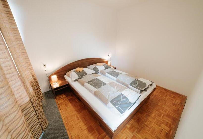 هاستل Dom Horskej Služby