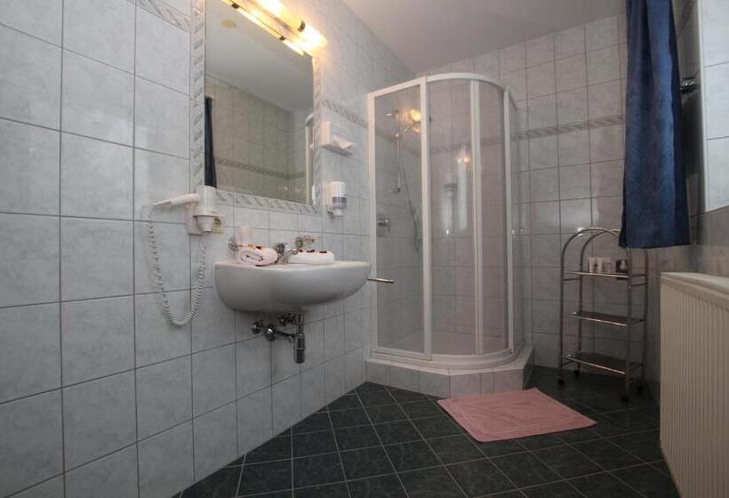 הוסטל Gast  Und Ferienhof Christler